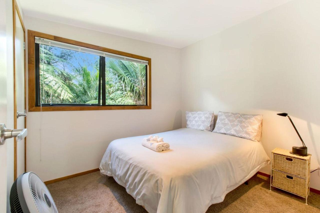 Karaka Sanctuary With Spa Pool By Waiheke Unlimited Oneroa Ruang foto